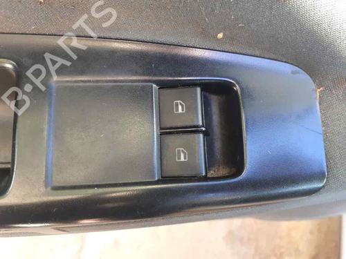 Right headlight VW POLO IV (9N_, 9A_) 1.9 SDI | BP31313165C29 