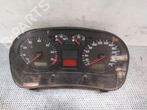 Used Instrument cluster VW GOLF IV (1J1) 1.6 16V (105 hp) 881188