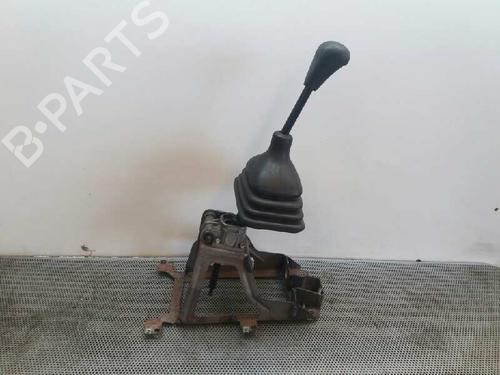 Used Gear lever NISSAN INTERSTAR Van (X70) dCI 90 (90 hp) 7408306