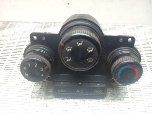 Used Climate control KIA CARENS II MPV (FJ) 2.0 CRDi (113 hp) 594893