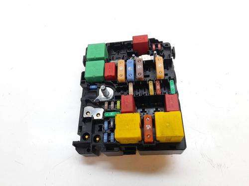 Used Fuse box PEUGEOT 208 I (CA_, CC_) 1.2 VTI 82 (82 hp) 15840878