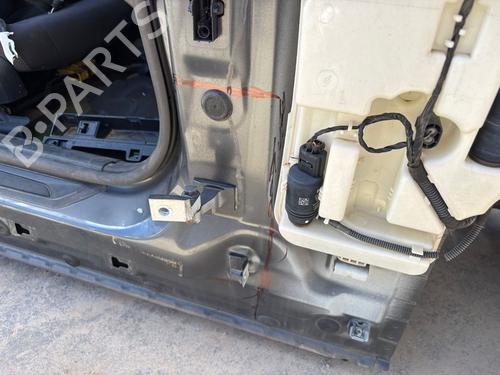 Used Right rear fenders BMW 3 (F30, F80) 318 d (143 hp) 32172468