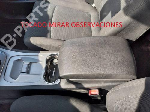 Used Armrest / Center console Armrest / Center console FORD S-MAX (WA6) 2.0 TDCi (140 hp) 8355631 8355631