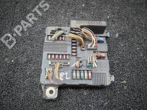 Used Fuse box Fuse box RENAULT MEGANE II Saloon (LM0/1_) 1.9 dCi (LM0G, LM1G, LM2C) (120 hp) 10917954 10917954