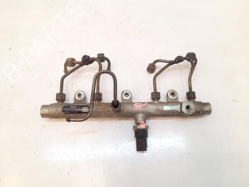 Used Injection rail Injection rail 6997079 6997079