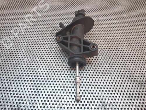Clutch slave cylinder FORD MONDEO III Saloon (B4Y) 2.0 16V TDDi / TDCi | BP14035737M113 