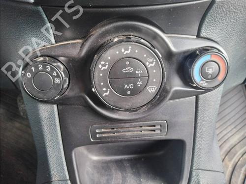 AC-Styringsenhed/Manøvreenhed FORD FIESTA VI (CB1, CCN) 1.4 TDCi (70 hp) 8371107
