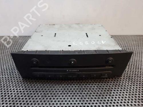 Autoradio RENAULT MEGANE II Saloon (LM0/1_) 1.9 dCi (LM0G, LM1G, LM2C) (120 hp) 11873512