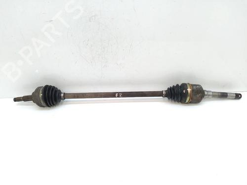 Used Right front driveshaft Right front driveshaft 15645687 15645687