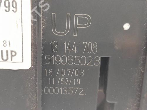 Fuse box OPEL VECTRA C (Z02) 1.8 16V | BP15827082E1 