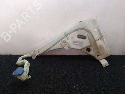 Used Windscreen washer tank VW TOUAREG (7LA, 7L6, 7L7) 5.0 V10 TDI (313 hp) 9849872