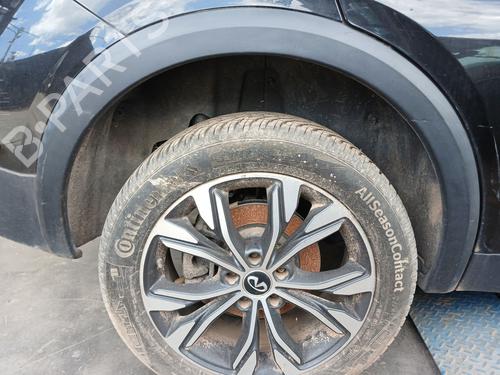 rear-right-wheel-arch-trim-infiniti-qx30-2016-35804595 main image