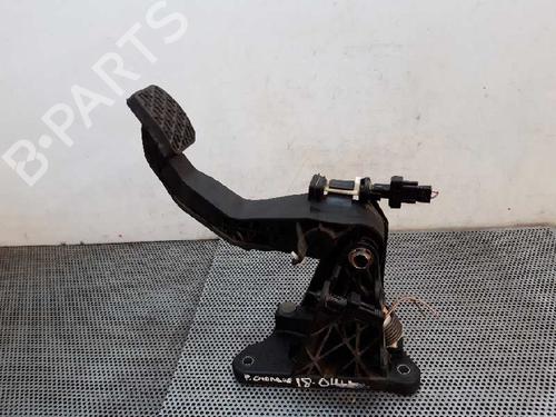 Clutch pedal MERCEDES-BENZ GLA-CLASS (X156) GLA 180 (156.942) | BP8768232I13 