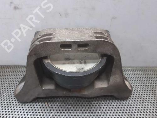 Used Engine mount Engine mount 2354529 2354529