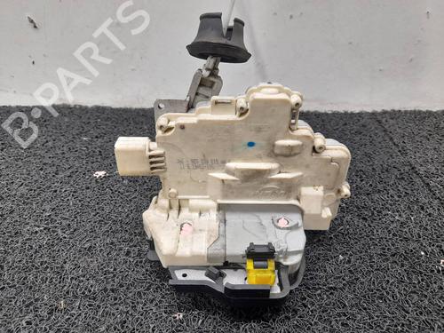 Used Rear left lock AUDI A4 B7 (8EC) 2.0 TDI 16V (140 hp) 5596248