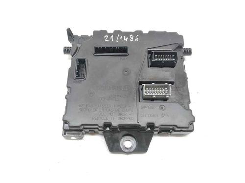 Used Fuse box Fuse box 8809952 8809952
