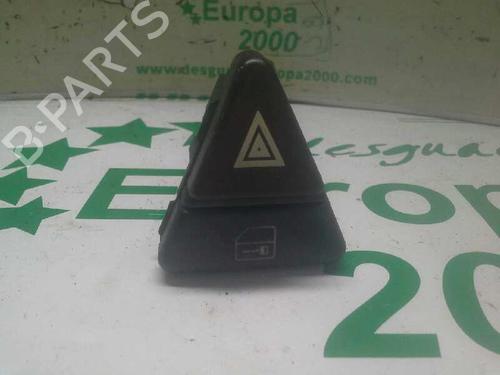 Used Warning switch MERCEDES-BENZ A-CLASS (W168) A 190 (168.032, 168.132) (125 hp) 6615828