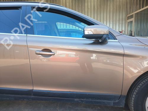 Puerta delantera derecha Puerta delantera derecha VOLVO XC60 I SUV (156) D3 / D4 (163 hp) 36766387 36766387