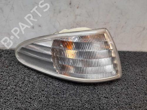 Used Right front indicator Right front indicator FORD MONDEO I (GBP) [1993-1996] 6591373 6591373