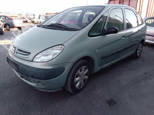 Left headlight CITROËN XSARA PICASSO (N68) 2.0 HDi | BP6808866C28 