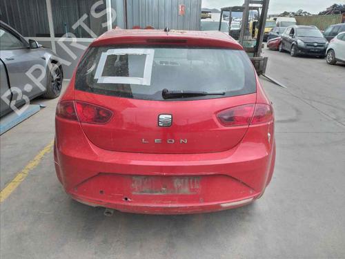 Left tailgate light SEAT LEON (1P1) 1.6 TDI | BP26543341C79  - Image 6