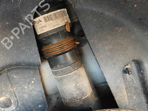 Used Right rear shock absorber Right rear shock absorber PEUGEOT 208 II (UB_, UP_, UW_, UJ_) 1.2 PureTech 100 (101 hp) 40124875 40124875