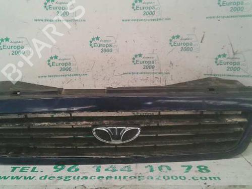 Used Grille DAEWOO NEXIA 1.5 (08, 68) (75 hp) 1356180