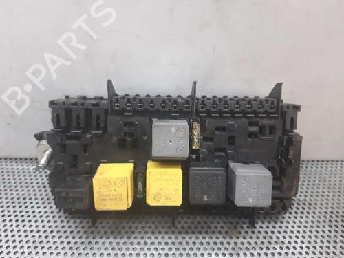 Used Fuse box Fuse box MERCEDES-BENZ GLA-CLASS (X156) GLA 180 (156.942) (122 hp) 2705774 2705774