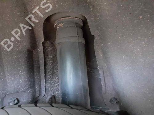 Used Left rear shock absorber TOYOTA AURIS (_E18_) 1.8 Hybrid (ZWE186_, ZWE186R) (136 hp) 23268591