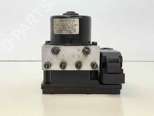 Used ABS pump MERCEDES-BENZ C-CLASS Coupe (CL203) C 180 Kompressor (203.746) (143 hp) 24620752
