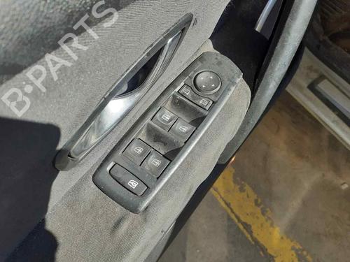 Fuse box RENAULT MEGANE III Hatchback (BZ0/1_, B3_) | BP24189725E1 - Image 12