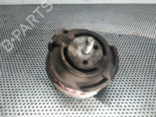 Used Engine mount BMW 3 (E46) 316 i (105 hp) 10243619
