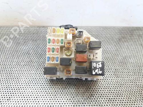 Used Fuse box Fuse box TOYOTA RAV 4 II (_A2_) 1.8 (ZCA25_, ZCA26_, ZCA25W, ZCA26W) (125 hp) 3649641 3649641