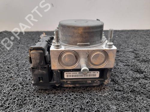 Pompe ABS RENAULT CLIO III (BR0/1, CR0/1) 1.6 16V (BR05, BR0B, BR0Y, BR15, BR1J, BR1M, BR1Y, CR0B,... (112 hp) 4422886
