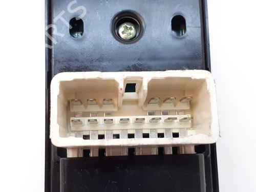 Left front window switch HYUNDAI TUCSON (JM) 2.0 | BP27097212I27 
