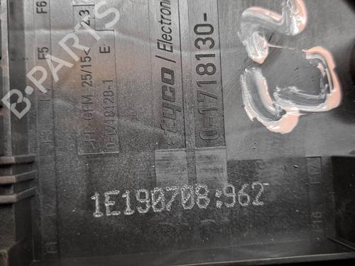 Sikringsdose VW TOURAN (1T1, 1T2) 2.0 TDI 16V | BP9304012E1 