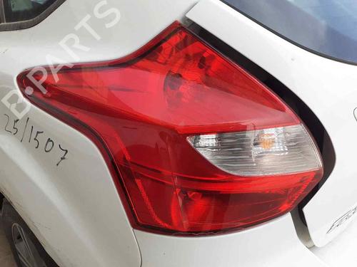 Used Left taillight FORD FOCUS III [2010-2020]  26650557