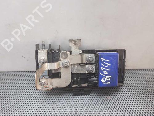 Used Fuse box MERCEDES-BENZ GLA-CLASS (X156) GLA 180 (156.942) (122 hp) 2705744