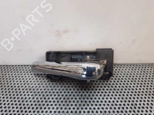 Used Front left interior door handle Front left interior door handle 3649450 3649450