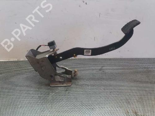 Clutch pedal HYUNDAI MATRIX (FC) 1.5 | BP8767863I13 