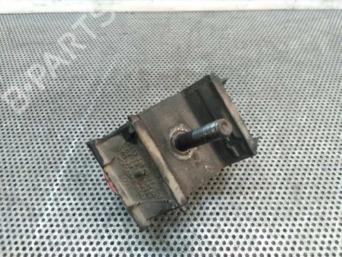 Used Engine mount MERCEDES-BENZ M-CLASS (W163) ML 230 (163.136) (150 hp) 10243612