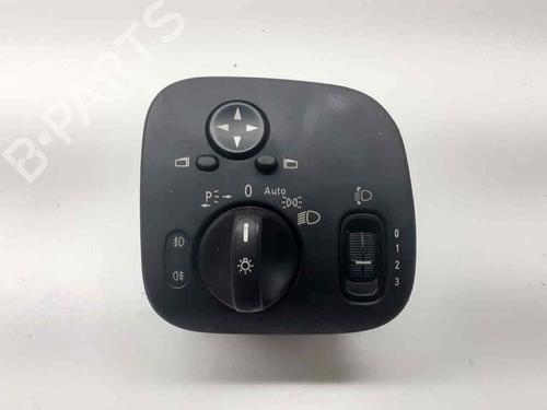 Used Headlight switch MERCEDES-BENZ C-CLASS Coupe (CL203) [2001-2011]  30926648