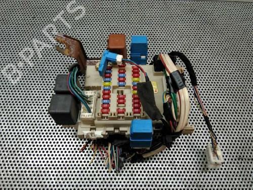Used Fuse box NISSAN PRIMERA (P12) 1.6 (109 hp) 590282