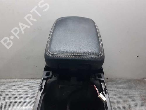 Armrest / Center console MERCEDES-BENZ GLA-CLASS (X156) GLA 180 (156.942) | BP7152132I20 