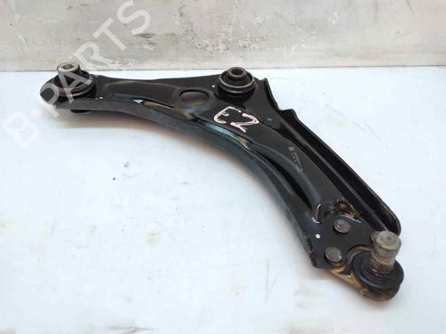 right-front-suspension-arm-renault-megane-iv-hatchback-b9amn_-2015-25709846 main image