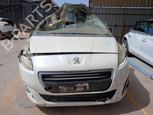 Brugte PEUGEOT 5008 (0U_, 0E_) 1.6 BlueHDi 120 4818250