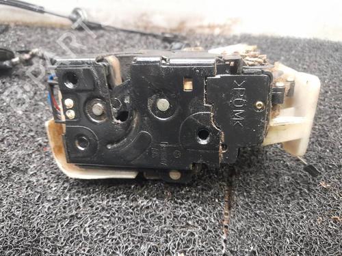 Front right lock VW PASSAT B5.5 (3B3) 1.9 TDI | BP11021286C97 
