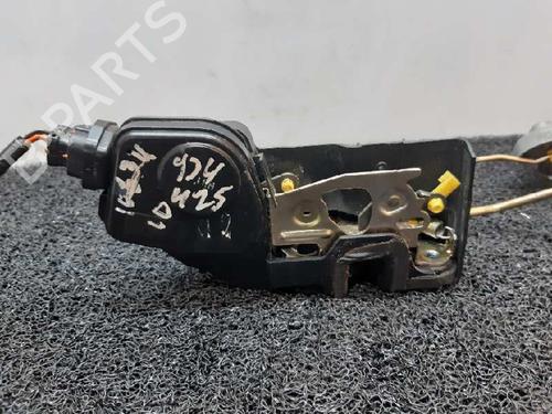 front-right-lock-hyundai-terracan-hp-25-td-2001-2002-2003-2004-2005-2006-2007-2008-4415490 main image