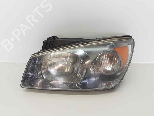 Used Left headlight KIA CERATO I Hatchback (LD) 2.0 CRDi (112 hp) 24359418