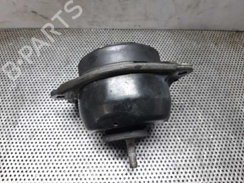 Used Engine mount Engine mount RENAULT ESPACE IV (JK0/1_) 2.2 dCi (JK0H) (150 hp) 10243323 10243323